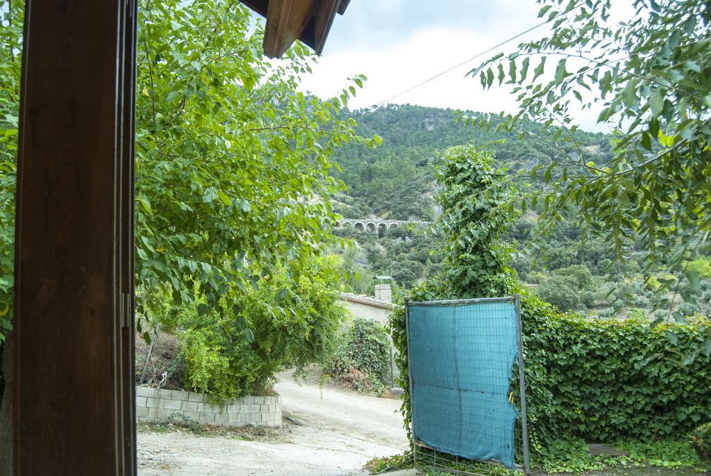 Cabana De Madera La Encina Burunchel Exterior foto